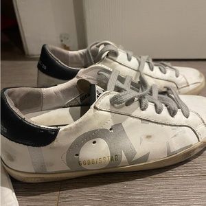 Golden Goose Superstars